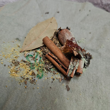 mojo conjure rootwork hoodoo