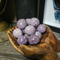 Lepidolite in Quartz - tumbled stones