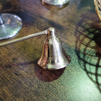 Gold Bell-shaped Candle Snuff