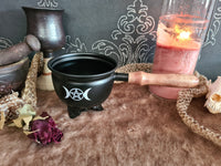 Cauldron with wooden handle - tin