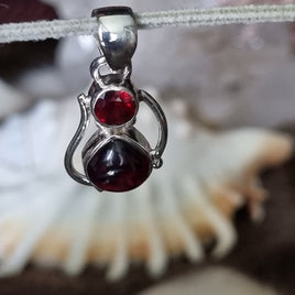 Garnet Pendant #02