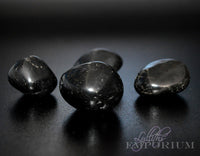 Jet - tumbled stones