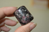 Spinel Matrix - tumbled stones